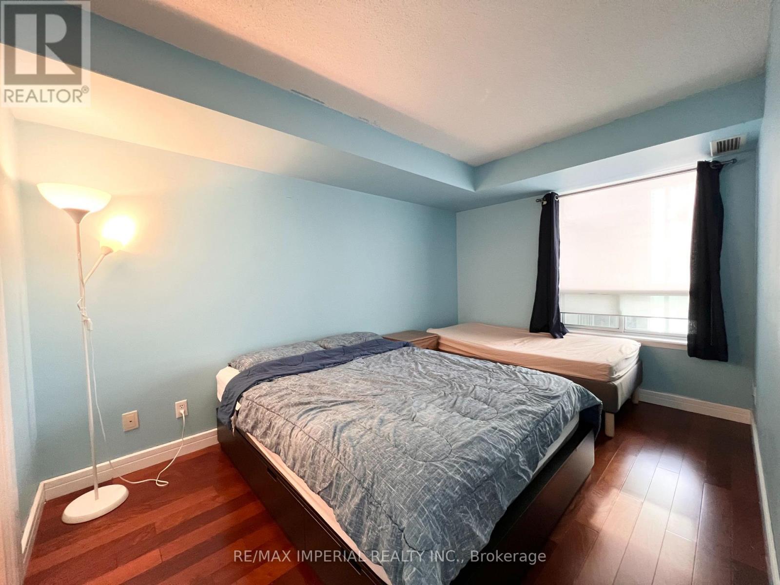 1503 - 18 Harrison Garden Boulevard, Toronto, ON - Indoor Photo Showing Bedroom