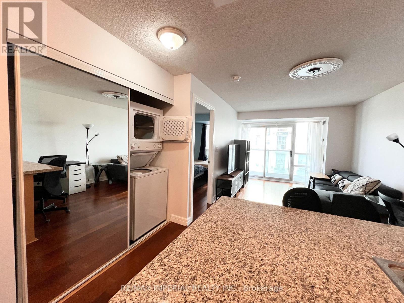 1503 - 18 Harrison Garden Boulevard, Toronto, ON - Indoor