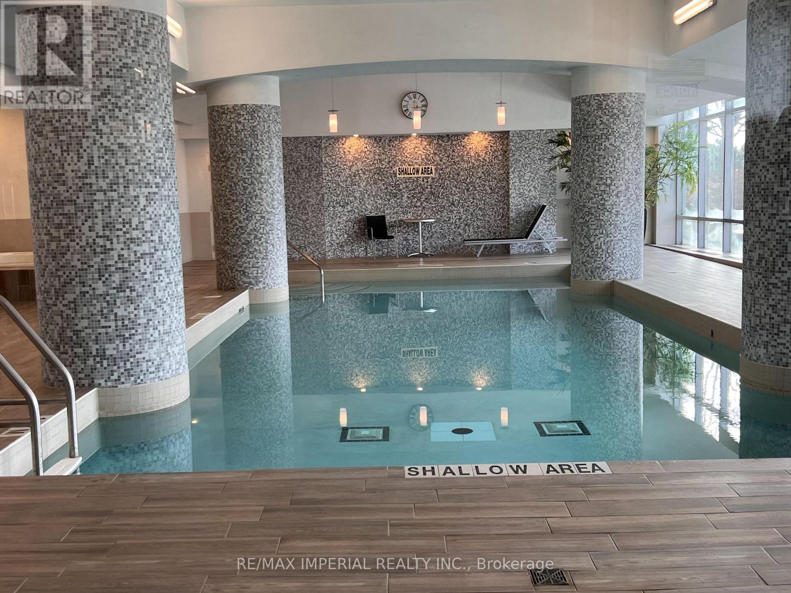 1503 - 18 Harrison Garden Boulevard, Toronto, ON - Indoor Photo Showing Other Room