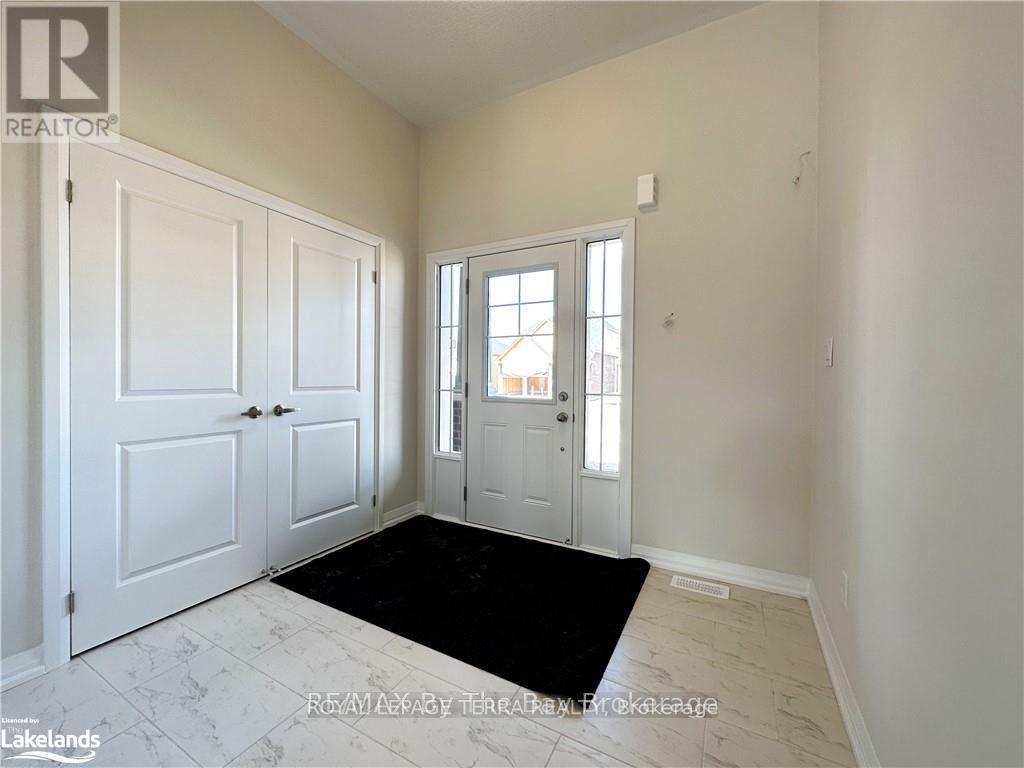 58 Nicort Road, Wasaga Beach, ON - Indoor Photo Showing Other Room