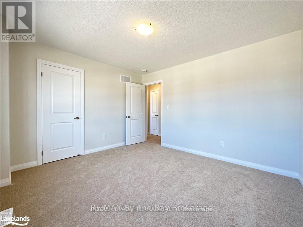 58 Nicort Road, Wasaga Beach, ON - Indoor Photo Showing Other Room