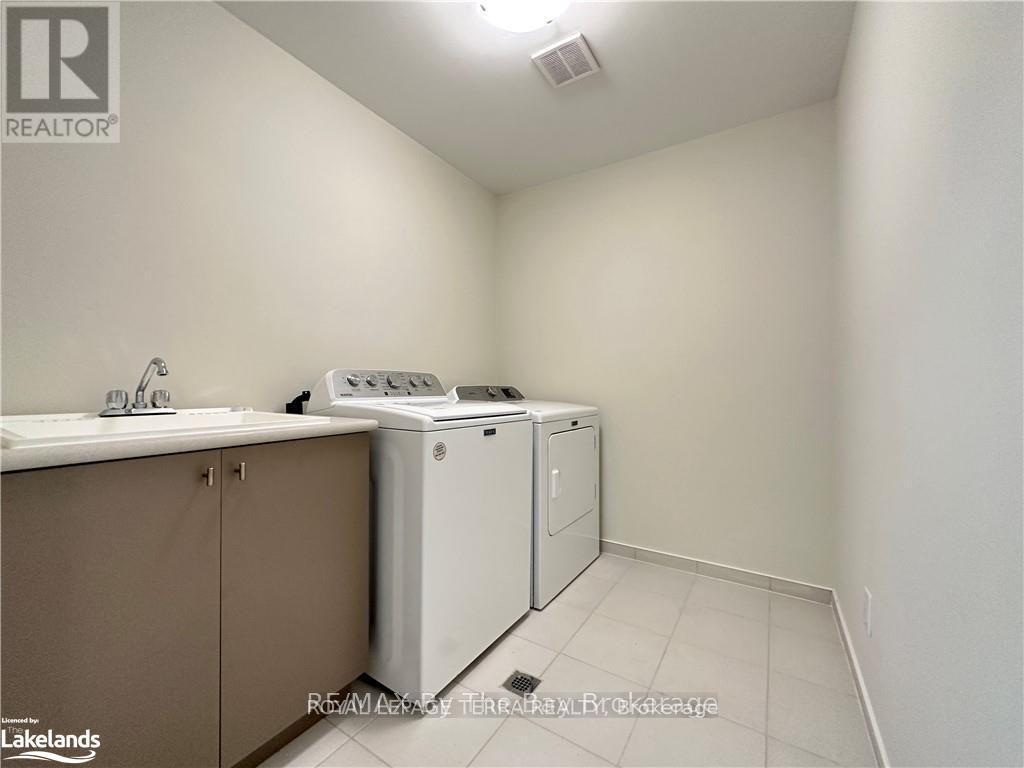 58 Nicort Road, Wasaga Beach, ON - Indoor Photo Showing Laundry Room
