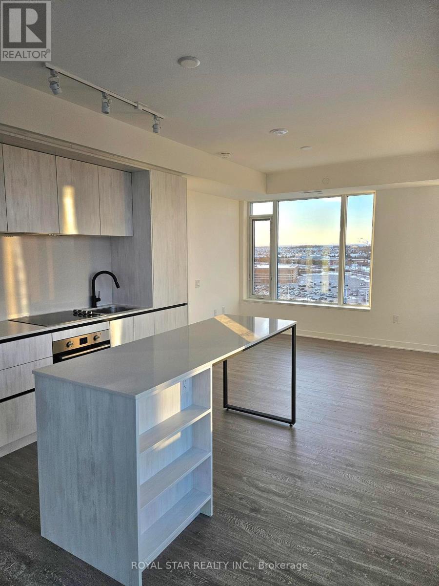 1210 - 2495 Eglinton Avenue W, Mississauga, ON - Indoor