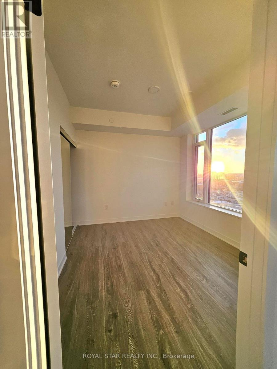 1210 - 2495 Eglinton Avenue W, Mississauga, ON - Indoor Photo Showing Other Room