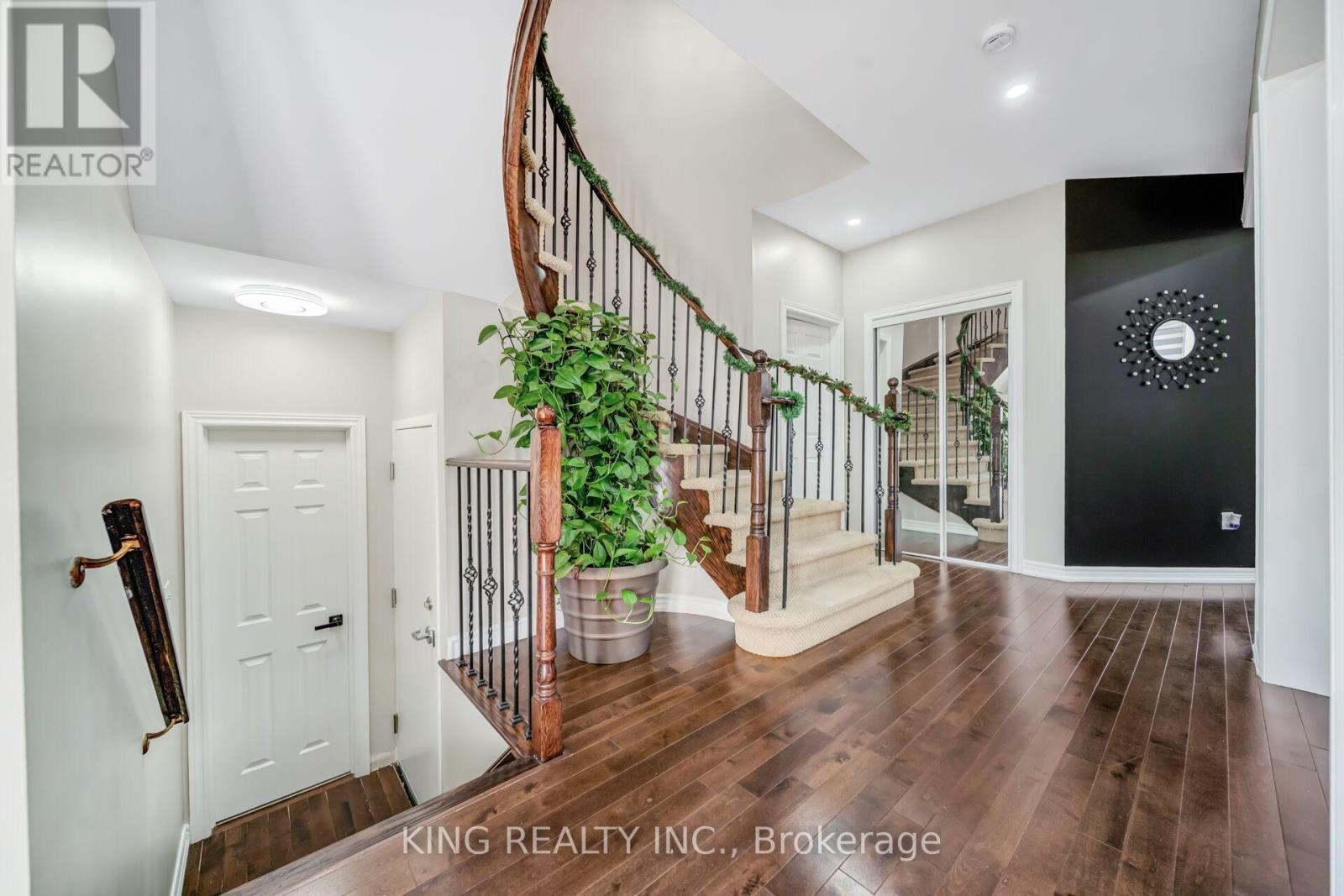 14 Seahorse Avenue, Brampton, ON - Indoor Photo Showing Other Room