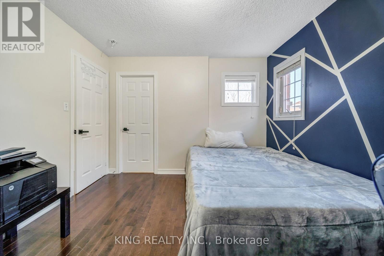 14 Seahorse Avenue, Brampton, ON - Indoor Photo Showing Bedroom