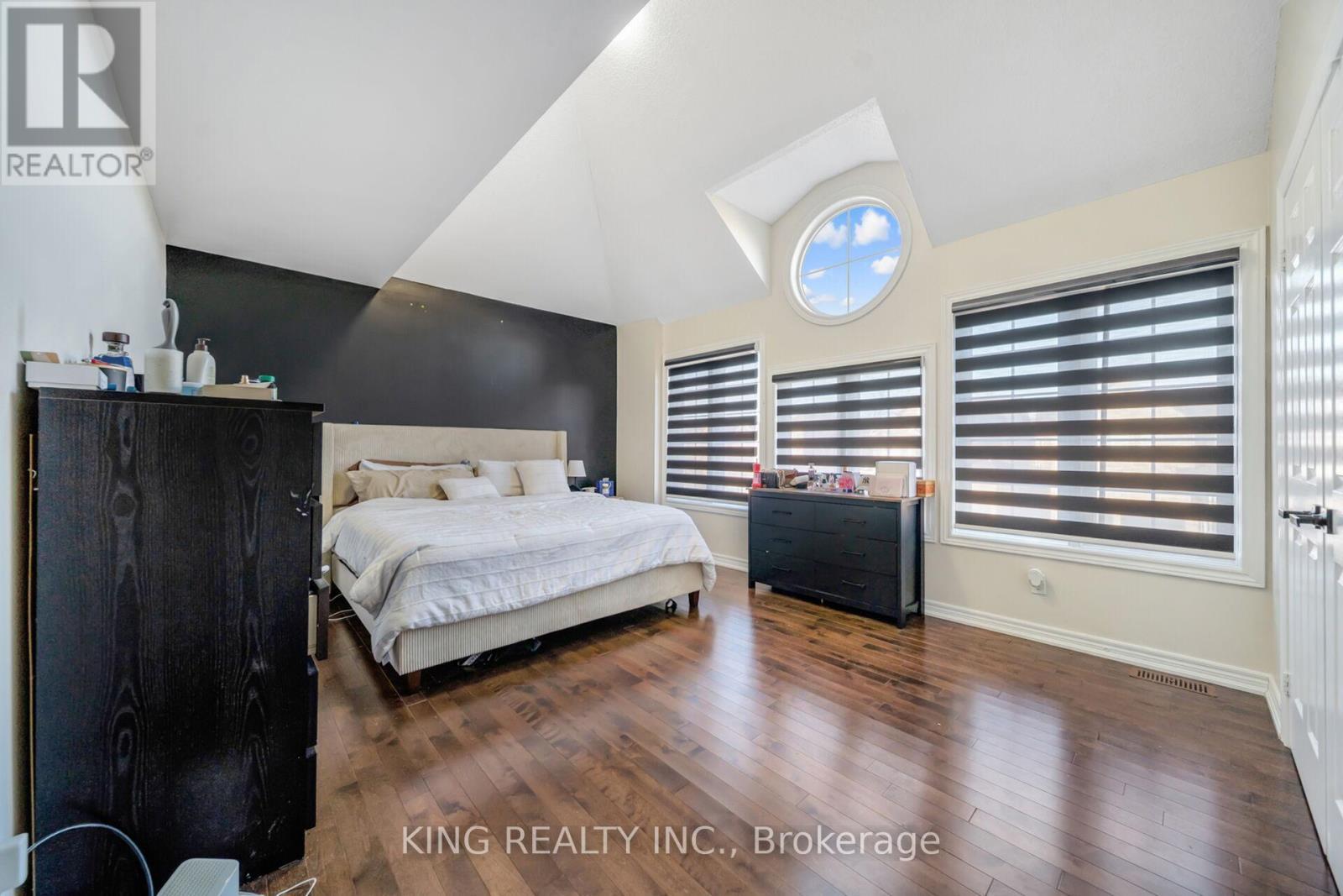 14 Seahorse Avenue, Brampton, ON - Indoor Photo Showing Bedroom