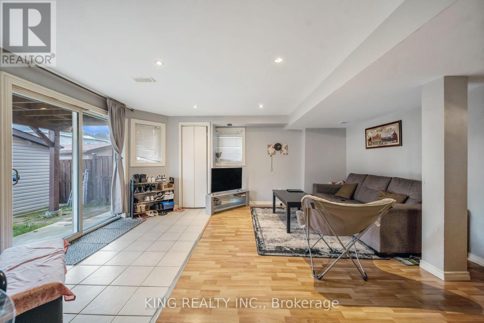 14 Seahorse Avenue, Brampton, ON - Indoor