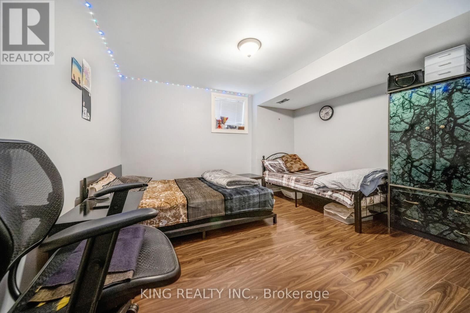14 Seahorse Avenue, Brampton, ON - Indoor Photo Showing Bedroom