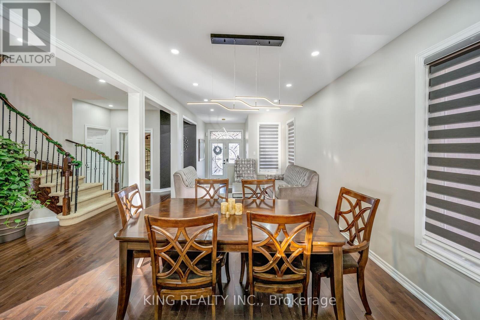 14 Seahorse Avenue, Brampton, ON - Indoor Photo Showing Dining Room