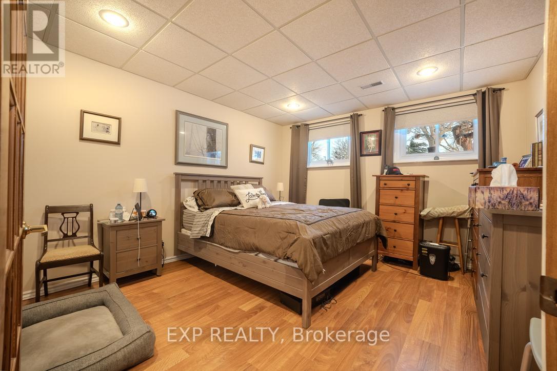 Lower Level Bedroom - 6166 Wildrose Crescent, Niagara Falls (Oldfield), ON - Indoor Photo Showing Bedroom
