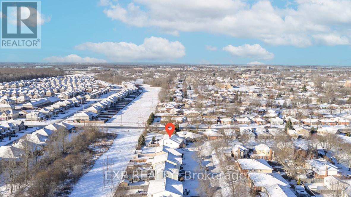 No Immediate Rear Neighbours - 6166 Wildrose Crescent, Niagara Falls (Oldfield), ON - Outdoor With View