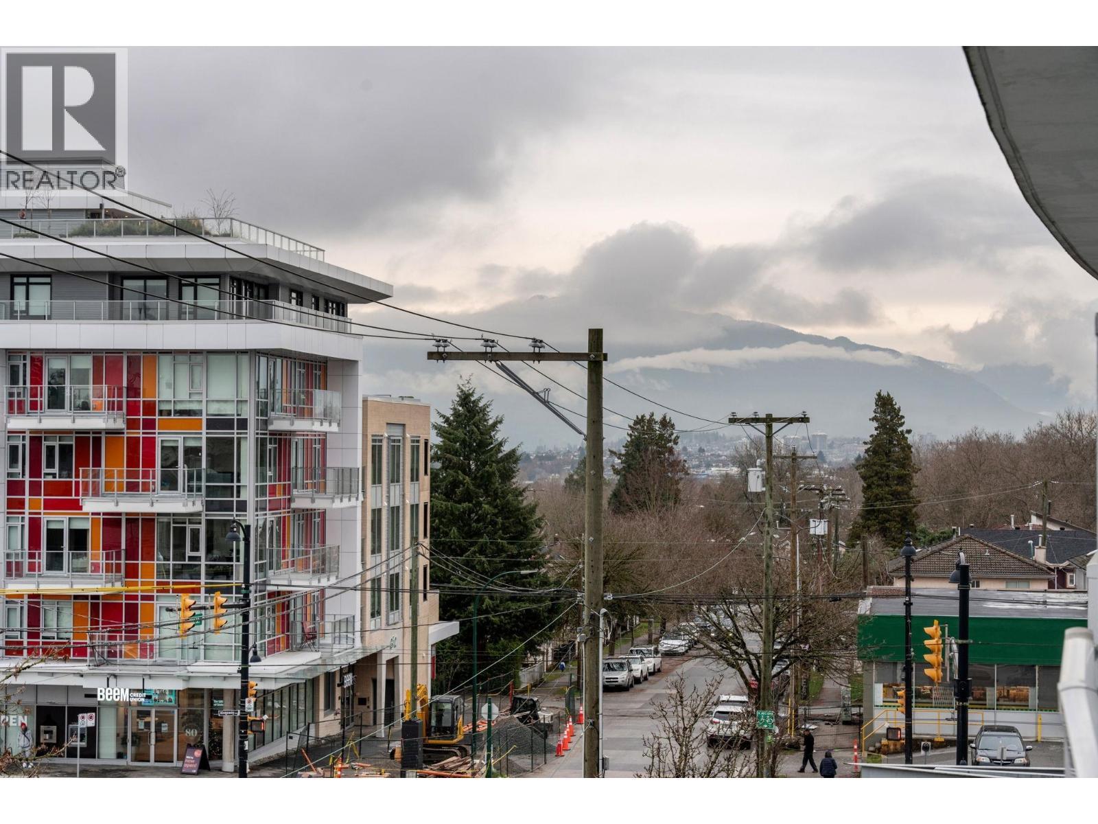 503 4638 Gladstone Street, Vancouver, BC - Outdoor