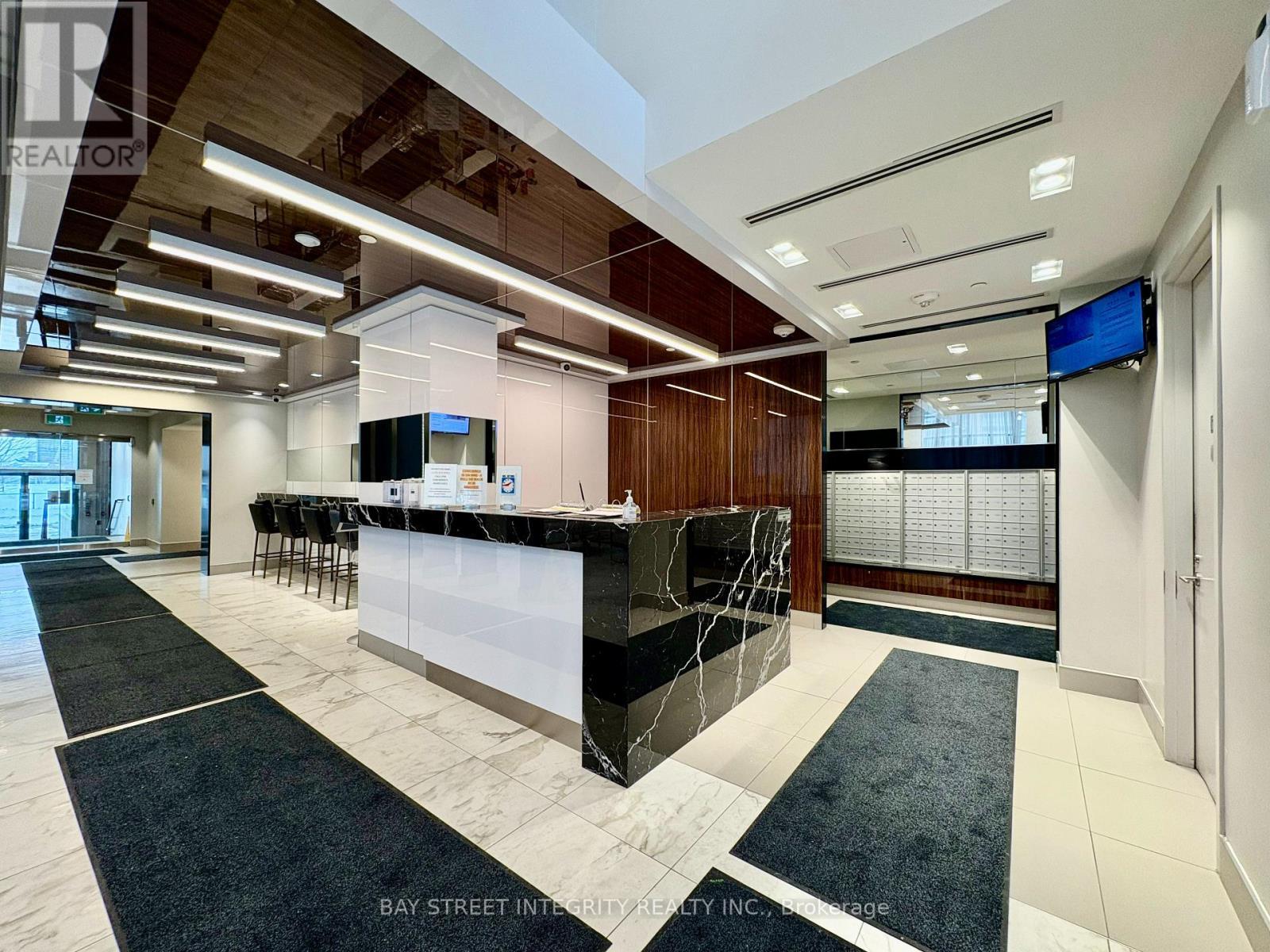 212 - 32 Forest Manor Road, Toronto, ON - Indoor Photo Showing Other Room