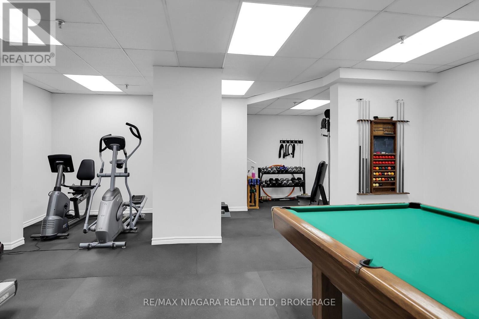 911 - 81 Scott Street, St. Catharines (Lakeport), ON - Indoor Photo Showing Other Room