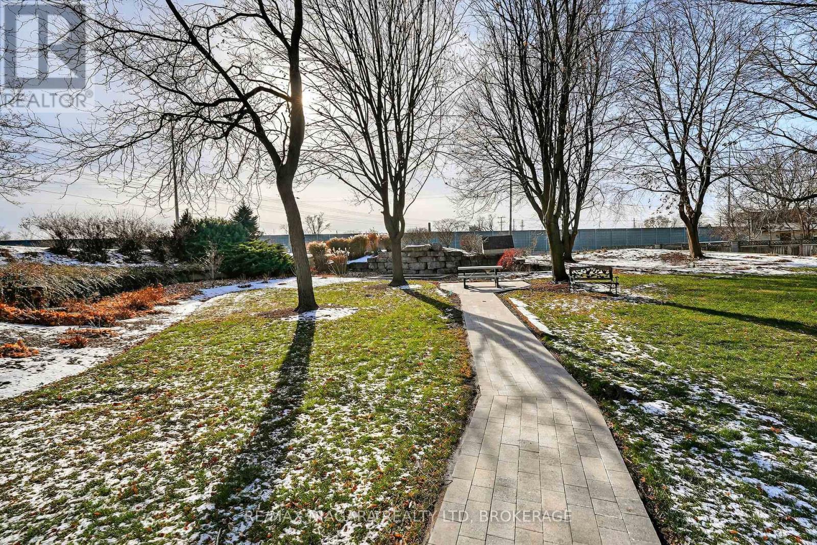 911 - 81 Scott Street, St. Catharines (Lakeport), ON - Outdoor With View