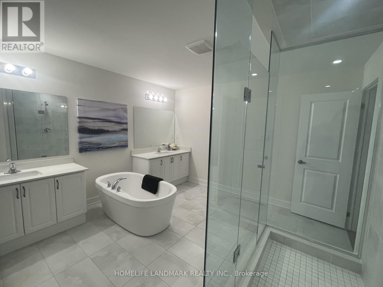 143 Kenneth Rogers Crescent, East Gwillimbury, ON - Indoor Photo Showing Bathroom