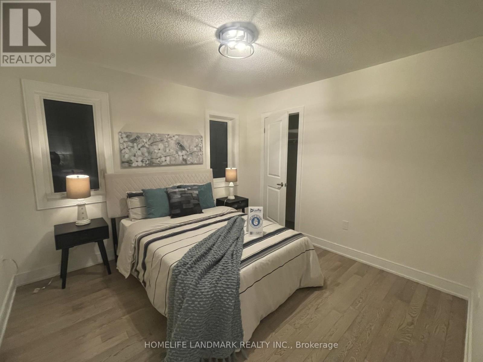143 Kenneth Rogers Crescent, East Gwillimbury, ON - Indoor Photo Showing Bedroom