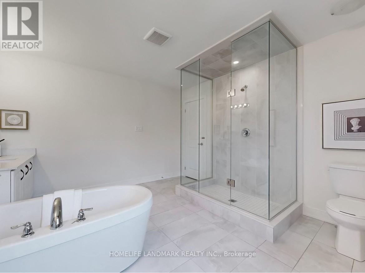 143 Kenneth Rogers Crescent, East Gwillimbury, ON - Indoor Photo Showing Bathroom