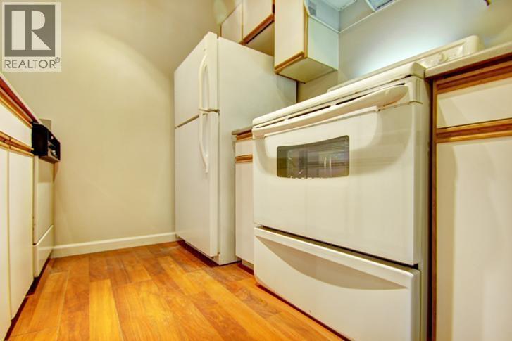 202 1641 Woodland Drive, Vancouver, BC - Indoor Photo Showing Other Room