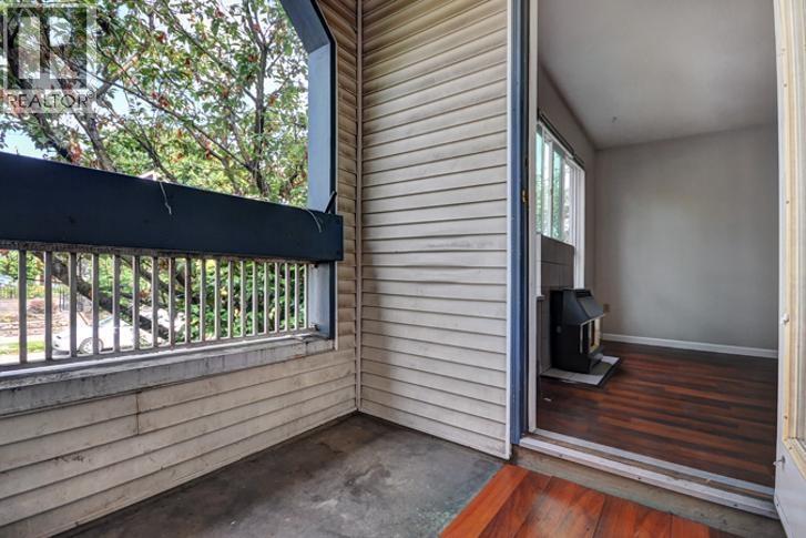 202 1641 Woodland Drive, Vancouver, BC - With Exterior