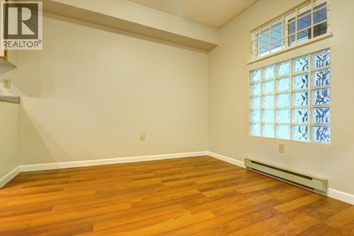 202 1641 Woodland Drive, Vancouver, BC - Indoor Photo Showing Other Room