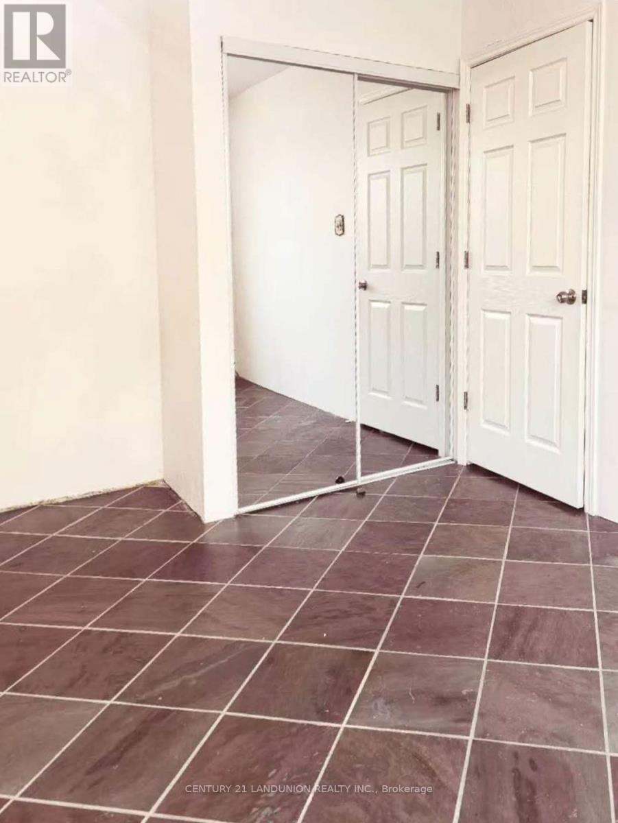 3Rd Floor - 511 Mount Pleasant Road, Toronto, ON