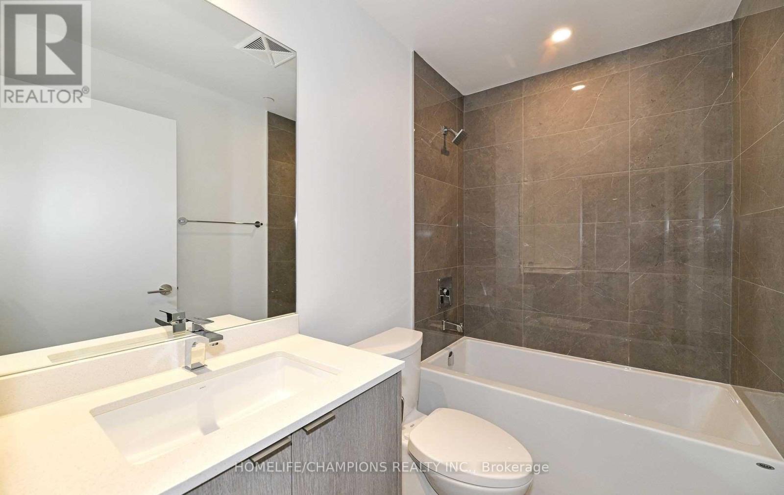 2112 - 1926 Lake Shore Boulevard W, Toronto, ON - Indoor Photo Showing Bathroom