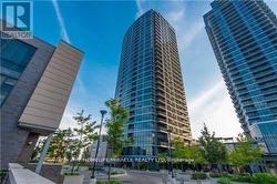 809 - 9 VALHALLA INN ROAD Toronto, ON M9B 0B2