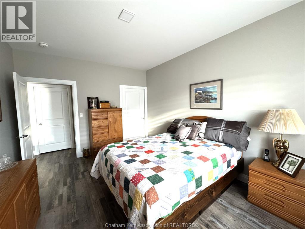 5 Delft Court, Blenheim, ON - Indoor Photo Showing Bedroom