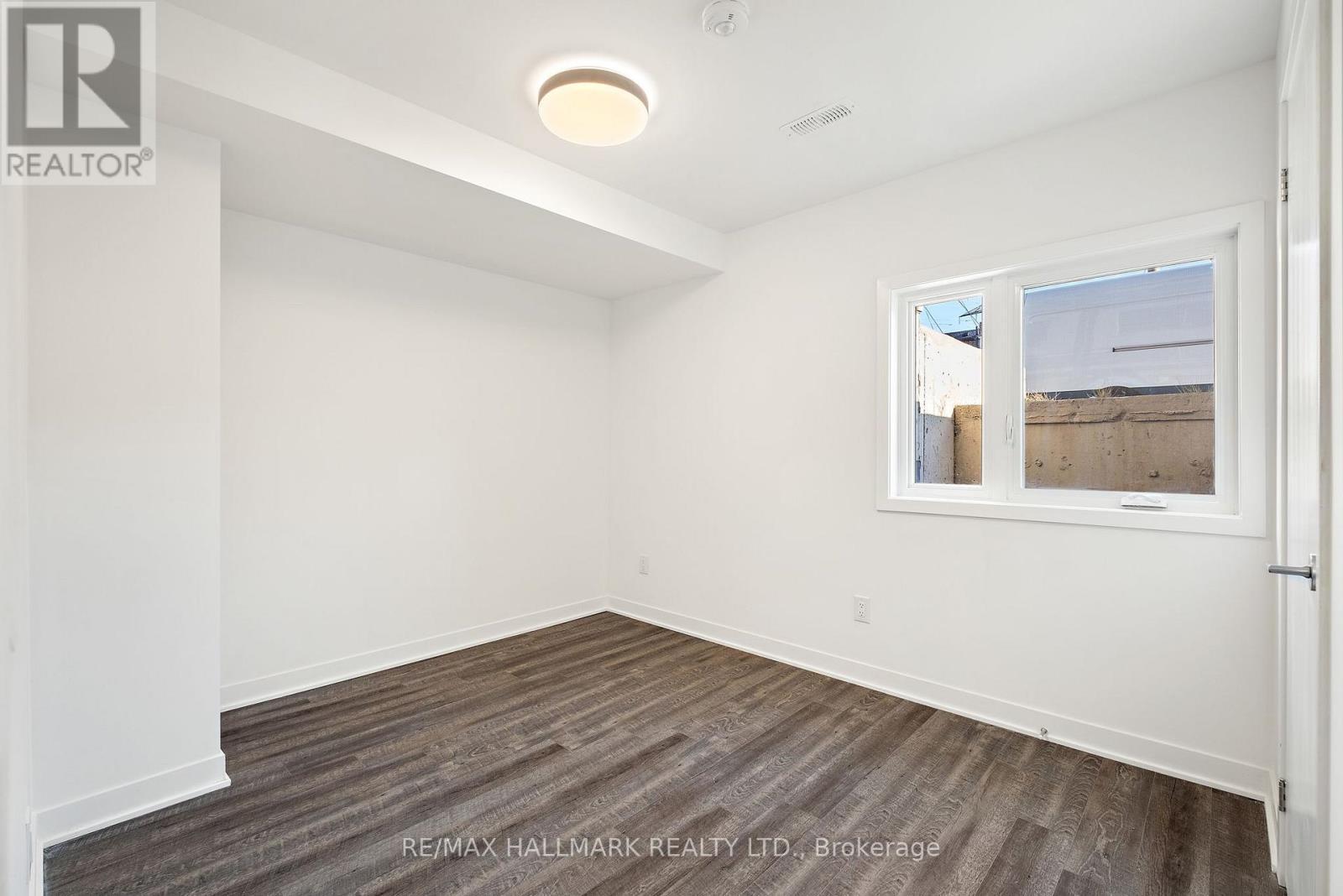 Th1 - 40 Ed Clark Gardens, Toronto, ON - Indoor Photo Showing Other Room