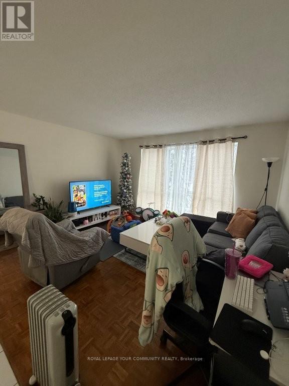 203 - 72 Lake Avenue, Richmond Hill, ON - Indoor Photo Showing Other Room