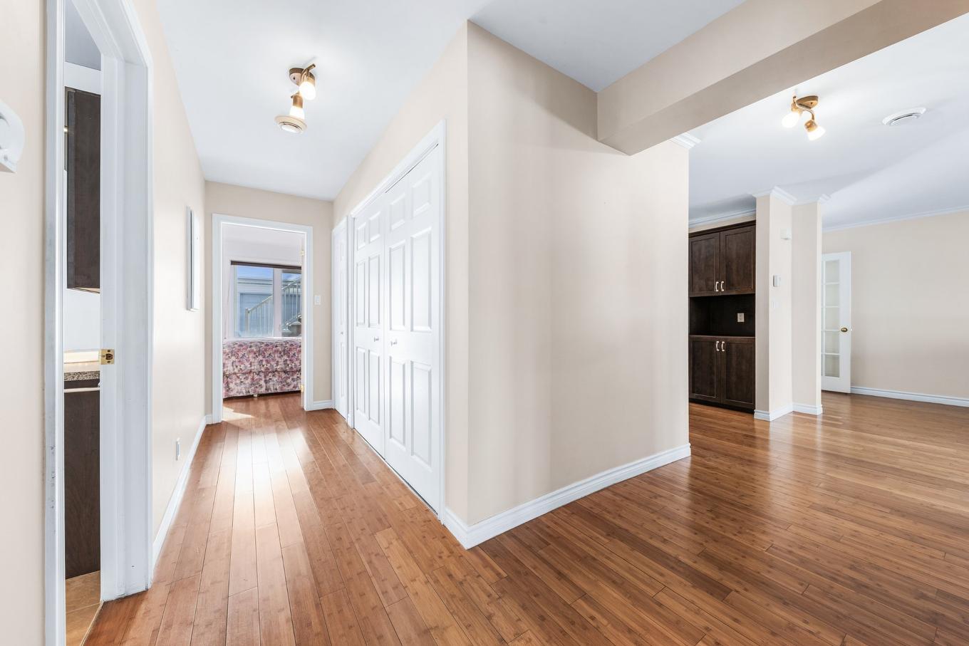 Passageway - 5 Rue Du Grenat, Saint-Jean-Sur-Richelieu, QC - Indoor Photo Showing Other Room