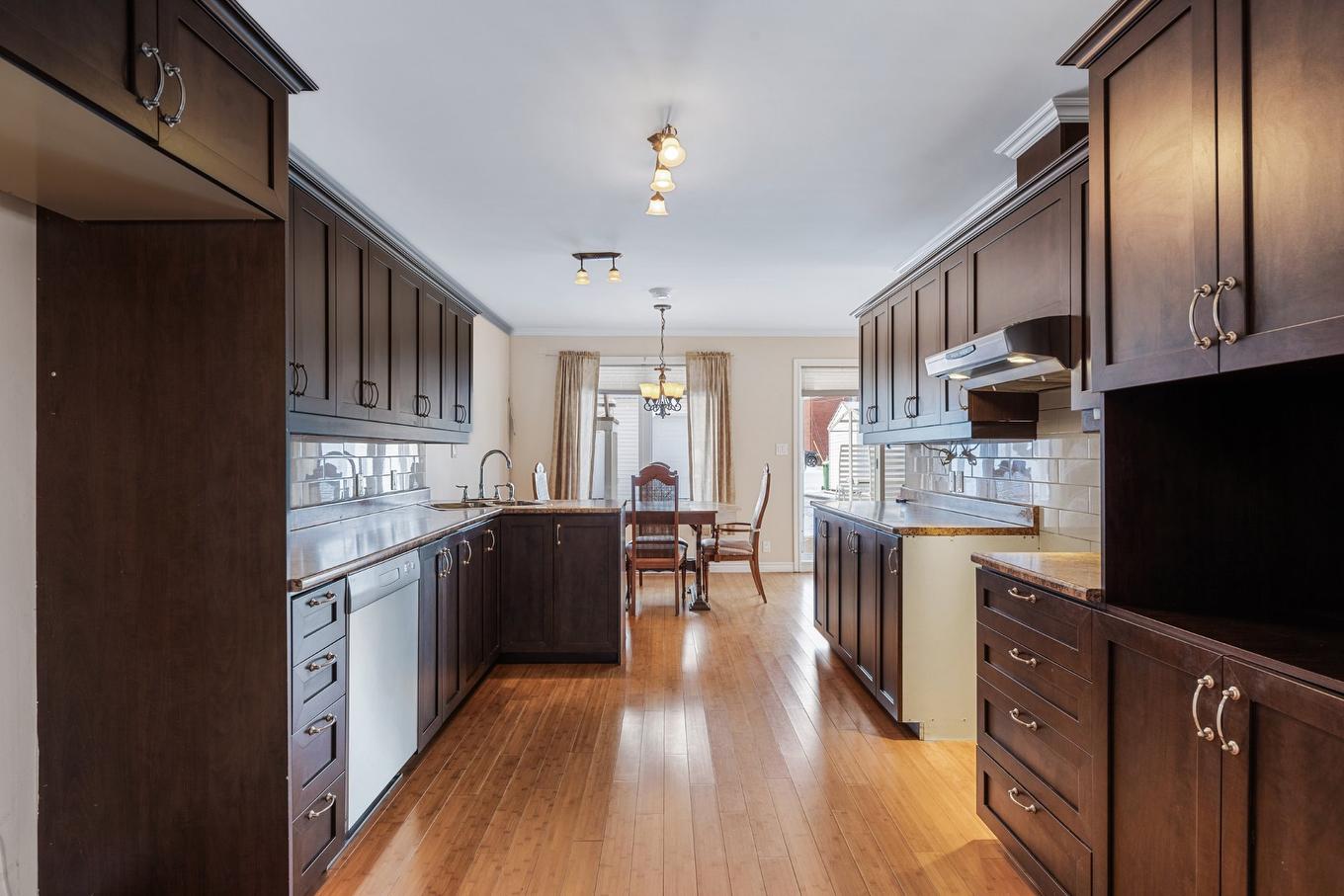 Kitchen - 5 Rue Du Grenat, Saint-Jean-Sur-Richelieu, QC - Indoor Photo Showing Kitchen