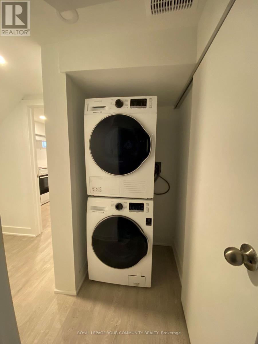 172 Times Road, Toronto, ON - Indoor Photo Showing Laundry Room