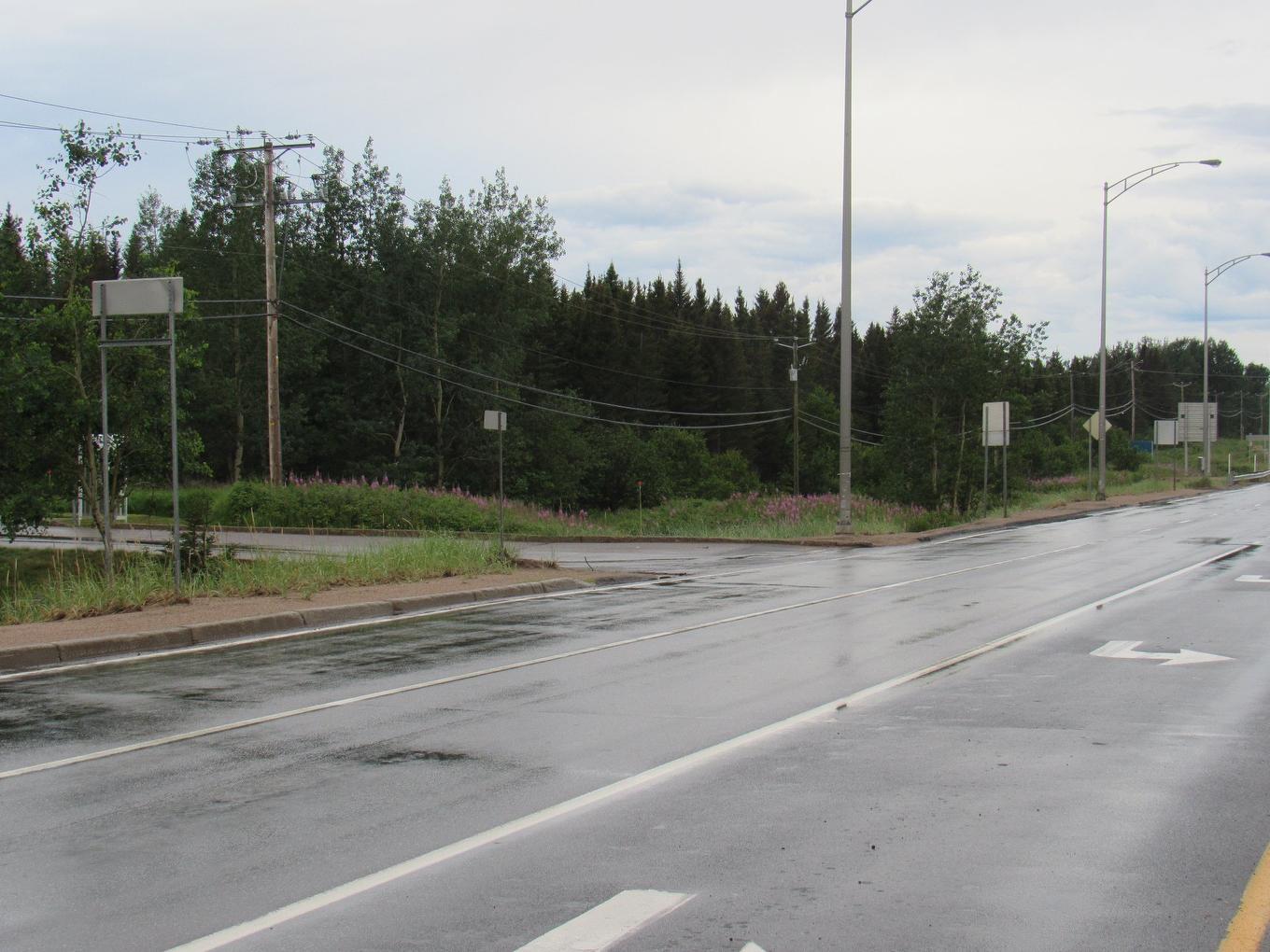 Frontage - 2049 Boul. Laure, Sept-Îles, QC
