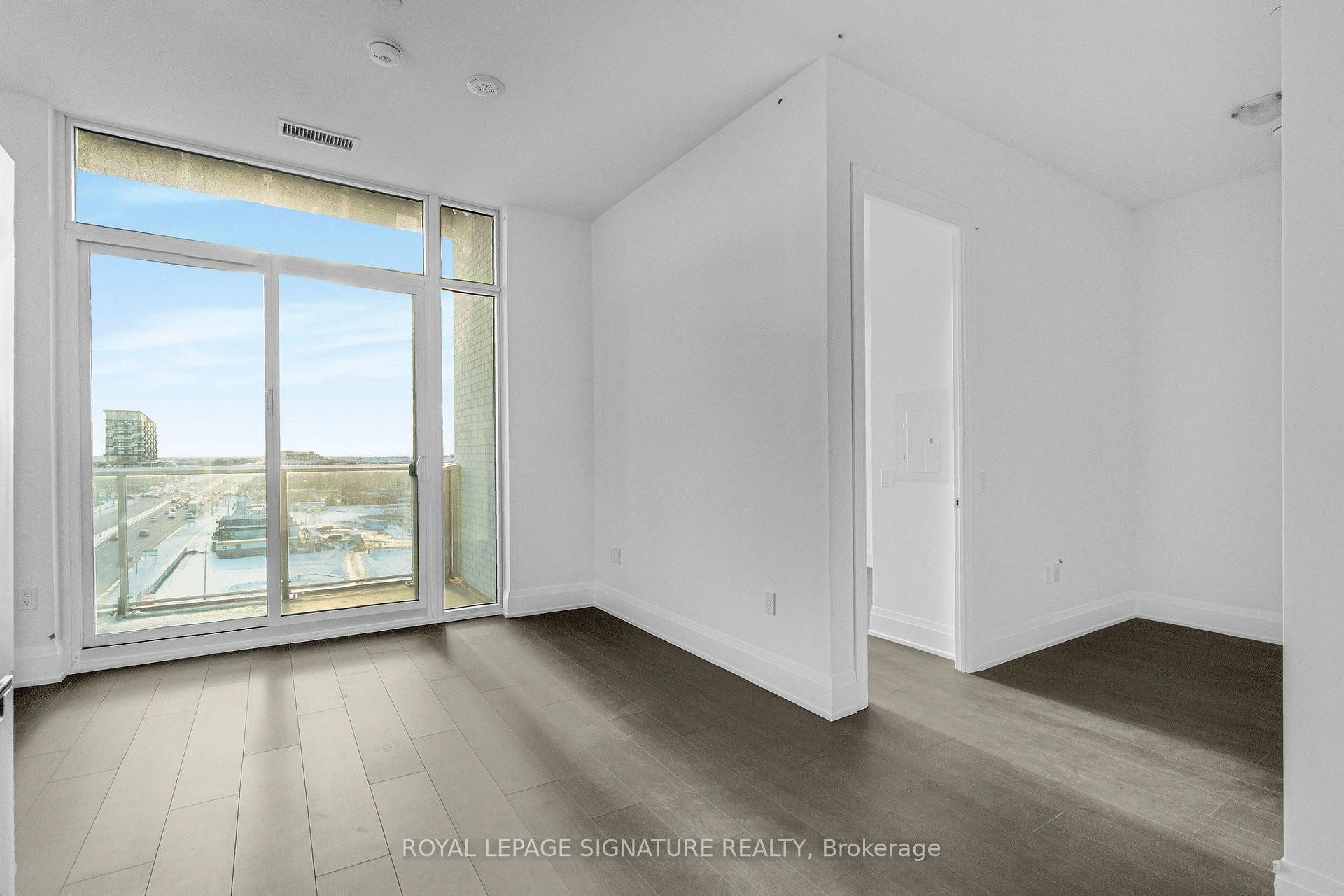 Ph111-412 Silver Maple Road, Oakville, ON - Indoor Photo Showing Other Room