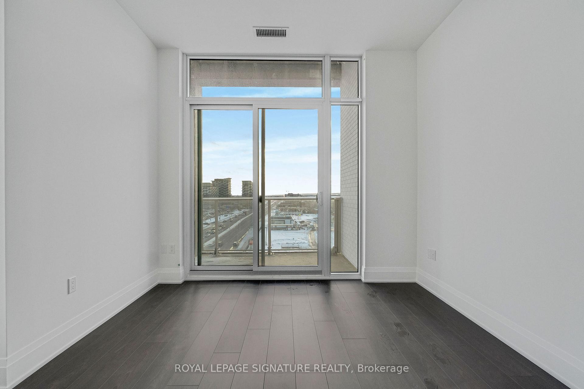 Ph111-412 Silver Maple Road, Oakville, ON - Indoor Photo Showing Other Room