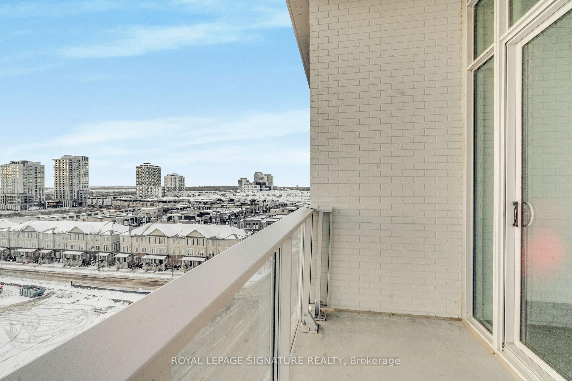 Ph111-412 Silver Maple Road, Oakville, ON - Outdoor