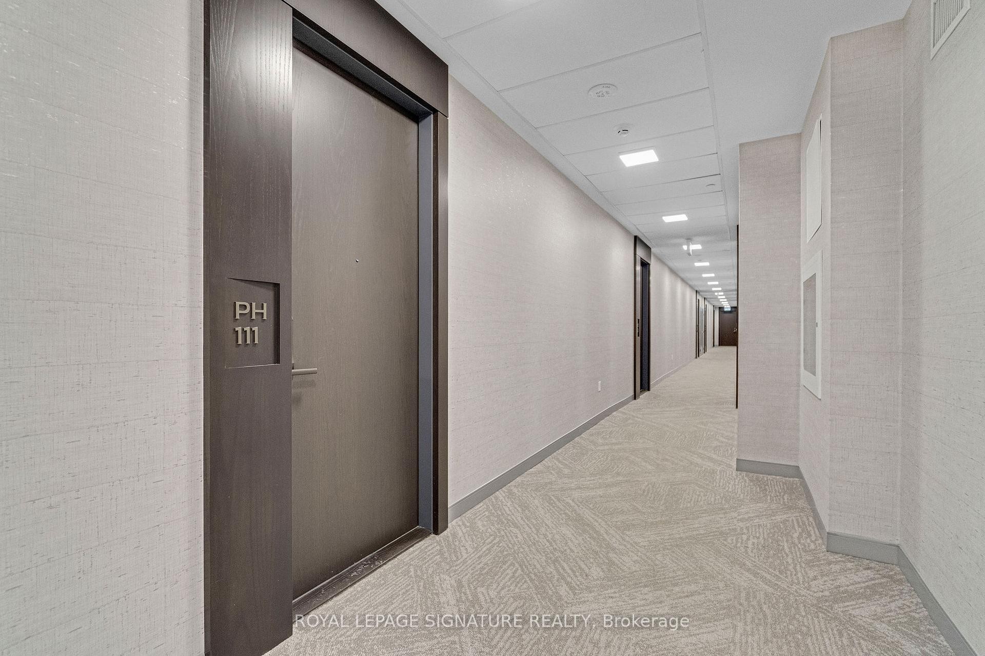 Ph111-412 Silver Maple Road, Oakville, ON - Indoor Photo Showing Other Room