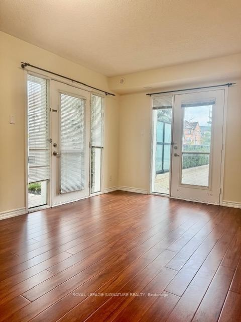 103-5100 Winston Churchill Boulevard, Mississauga, ON - Indoor Photo Showing Living Room