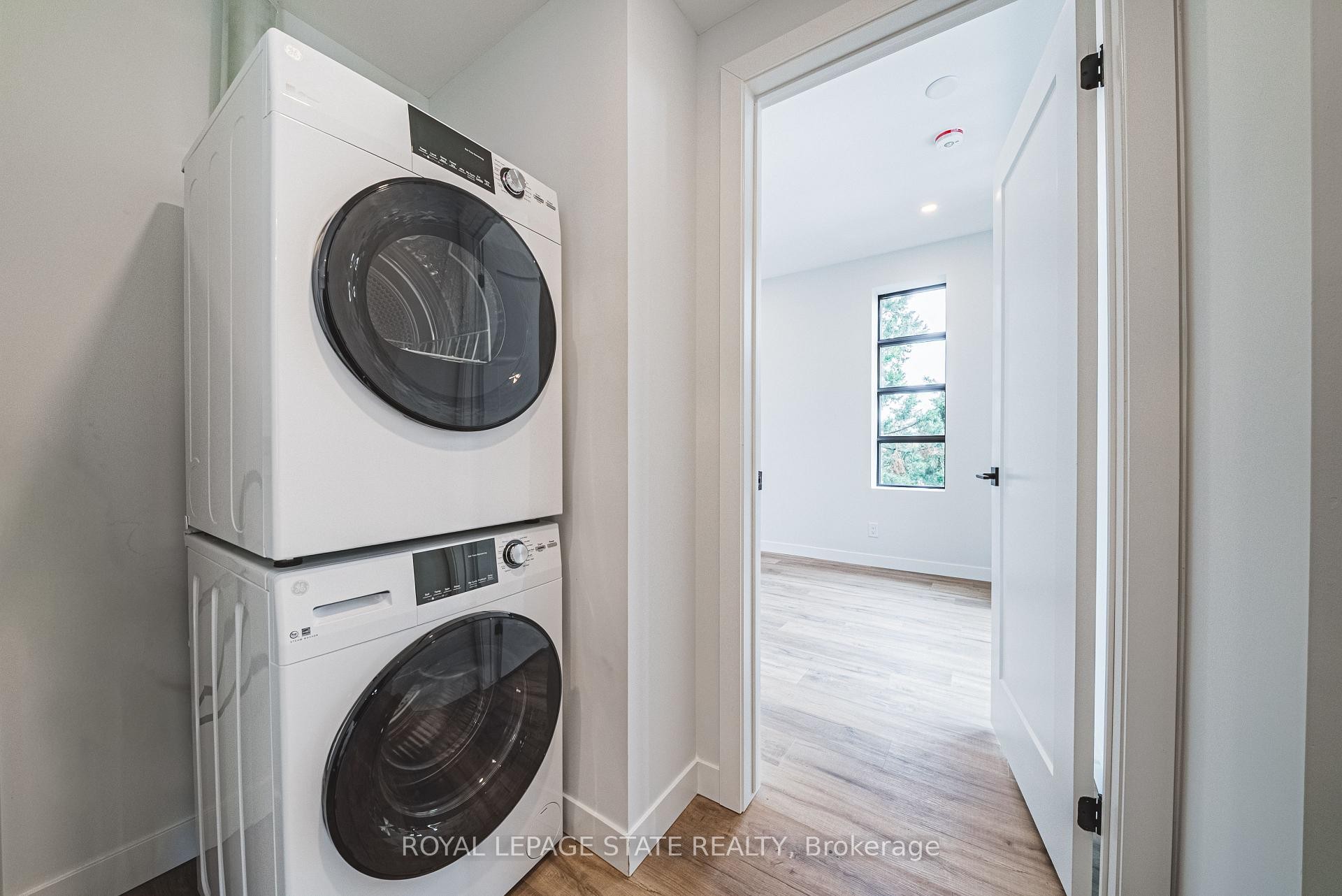 555 Sanitorium Road, Hamilton, ON - Indoor Photo Showing Laundry Room