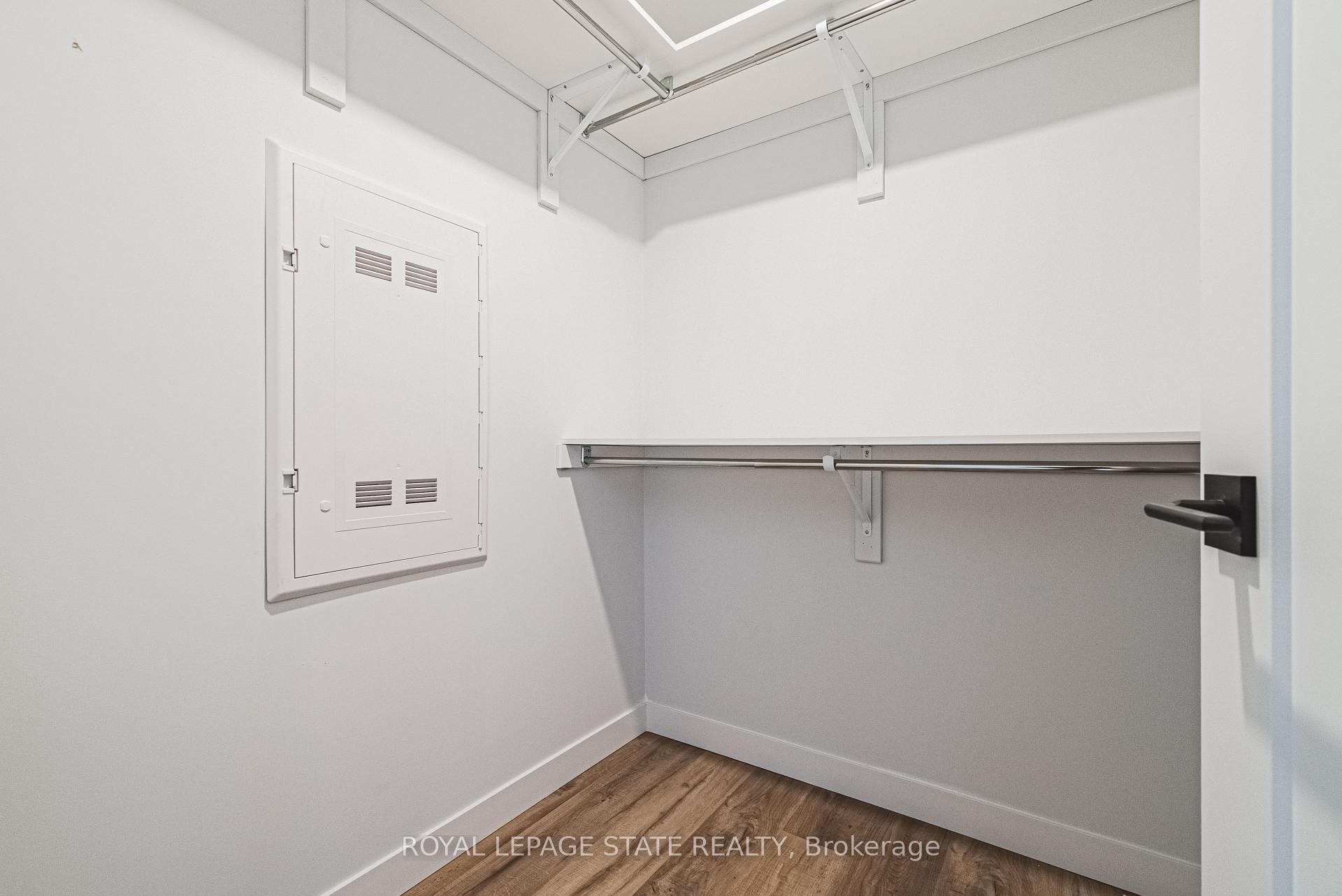 555 Sanitorium Road, Hamilton, ON - Indoor With Storage