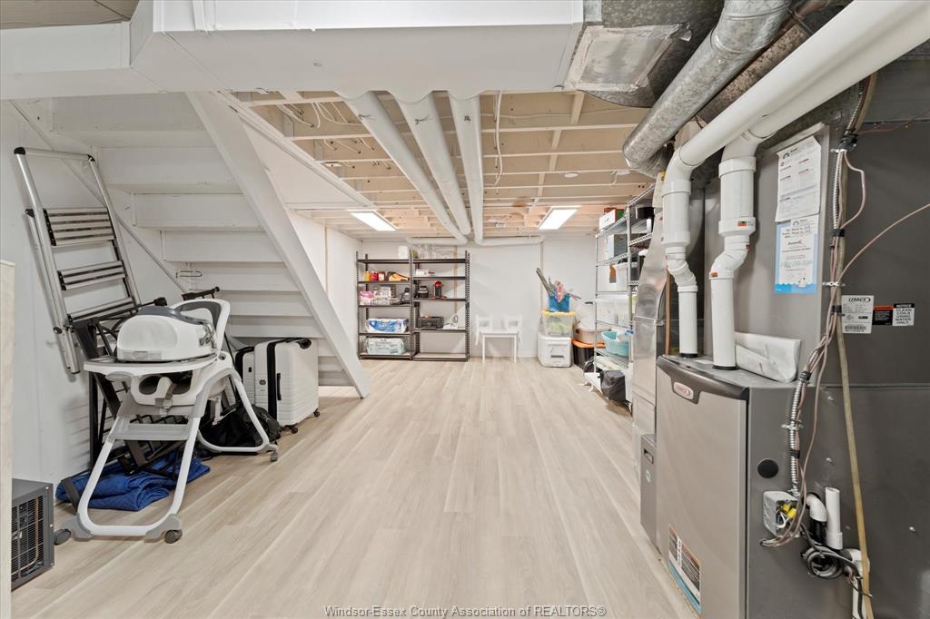 3480 Ouellette Avenue, Windsor, ON