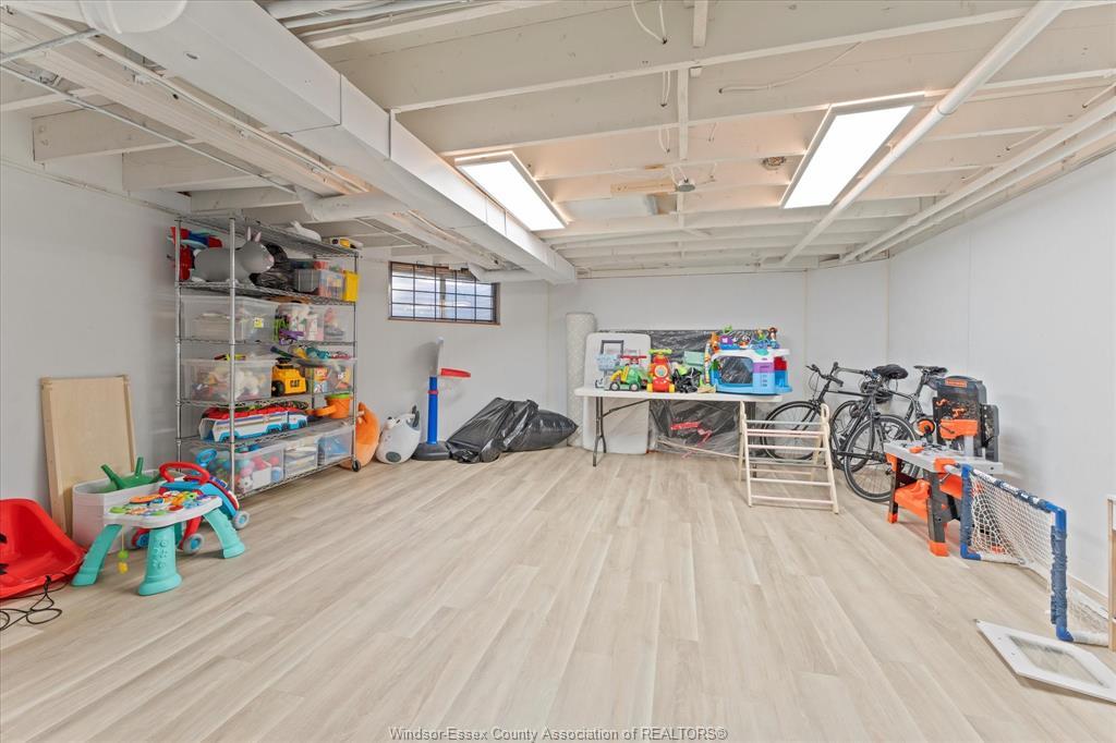 3480 Ouellette Avenue, Windsor, ON