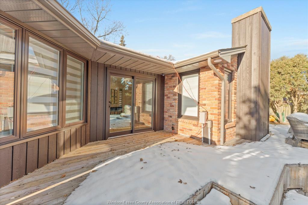 3480 Ouellette Avenue, Windsor, ON