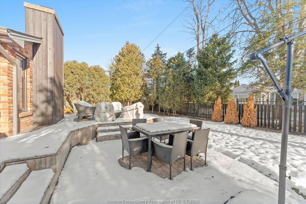 3480 Ouellette Avenue, Windsor, ON