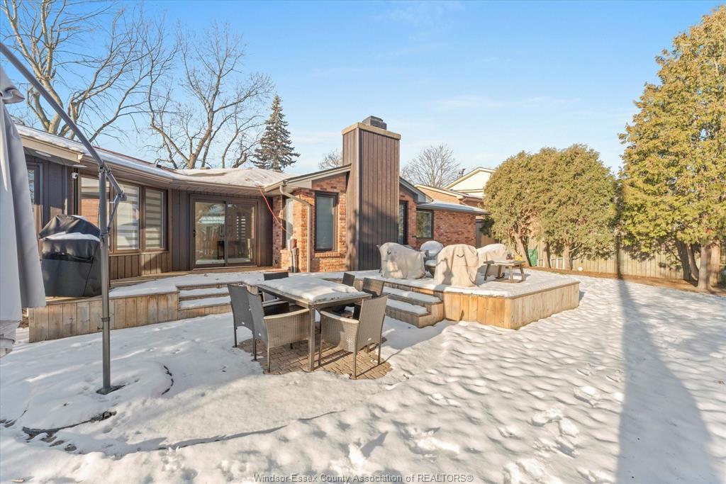 3480 Ouellette Avenue, Windsor, ON