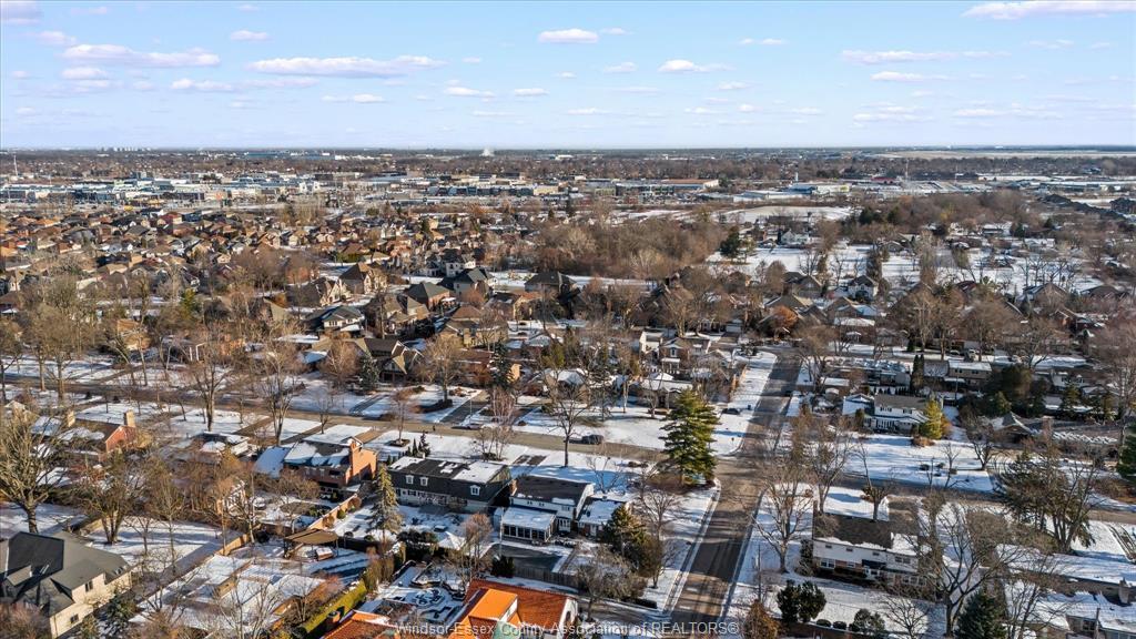 3480 Ouellette Avenue, Windsor, ON