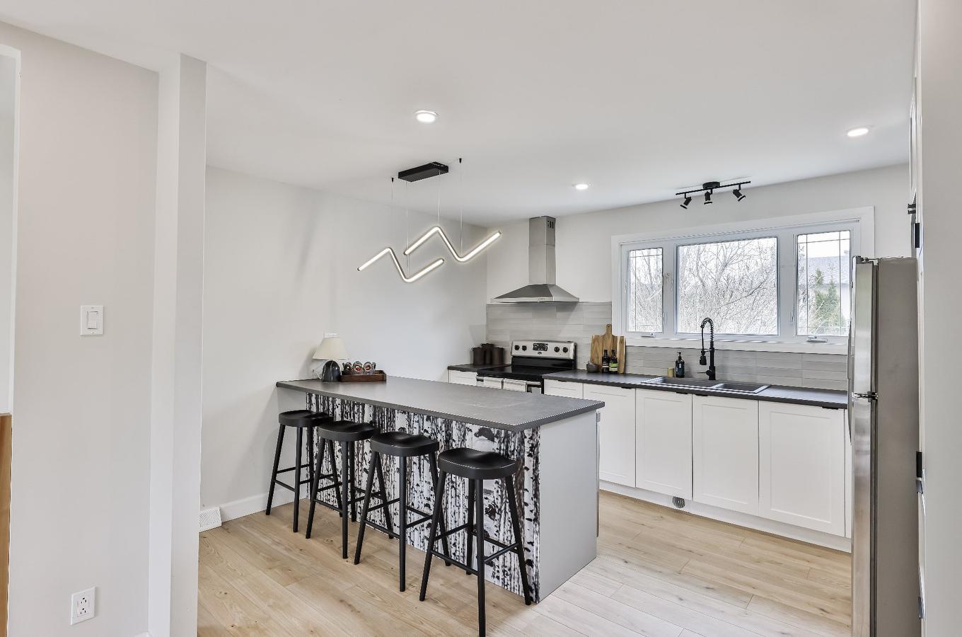Cuisine - 1092 Rue Lesage, Prévost, QC - Indoor Photo Showing Kitchen